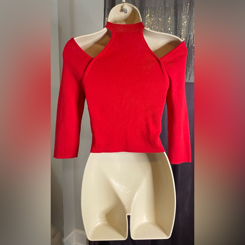 NWT NBD “Prate” Shoulder Cut-out Red Sweater XS - Picture 5 of 6